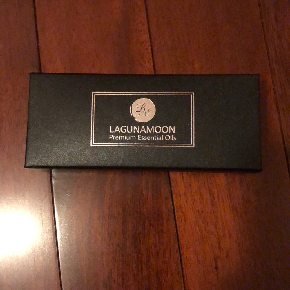 6 pack essential oils from Laguna Moon